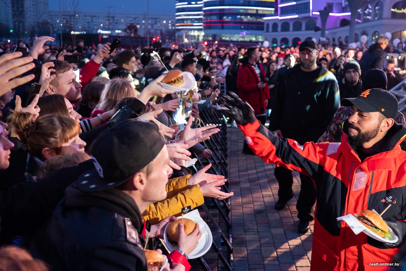 «Мечта сбылась - он заметил меня». Гродненец Паша BlackStar наконец-то встретился с Тимати