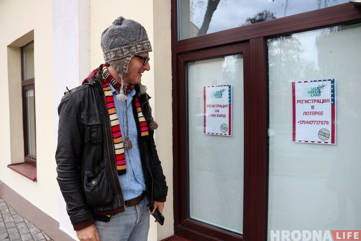 «Прыехаў паказаць фільм і затрымаўся». Амерыканскі рэжысёр нечакана знайшоў у Беларусі карані