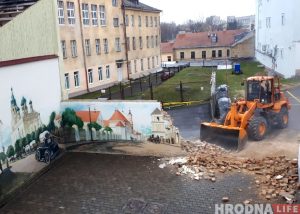 На каленях перад Леніным: як Гродна рыхтуюць да 9 мая