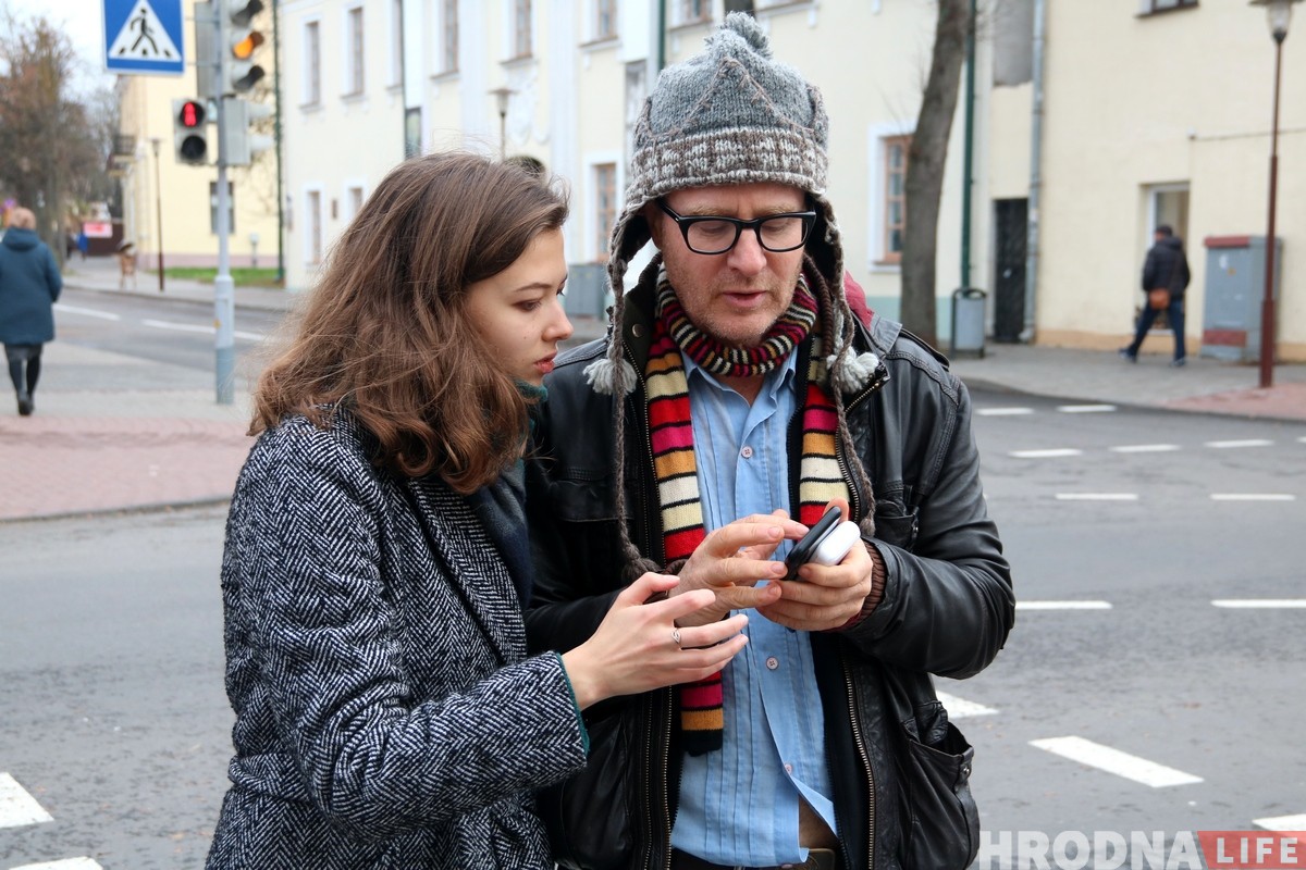 «Прыехаў паказаць фільм і затрымаўся». Амерыканскі рэжысёр нечакана знайшоў у Беларусі карані