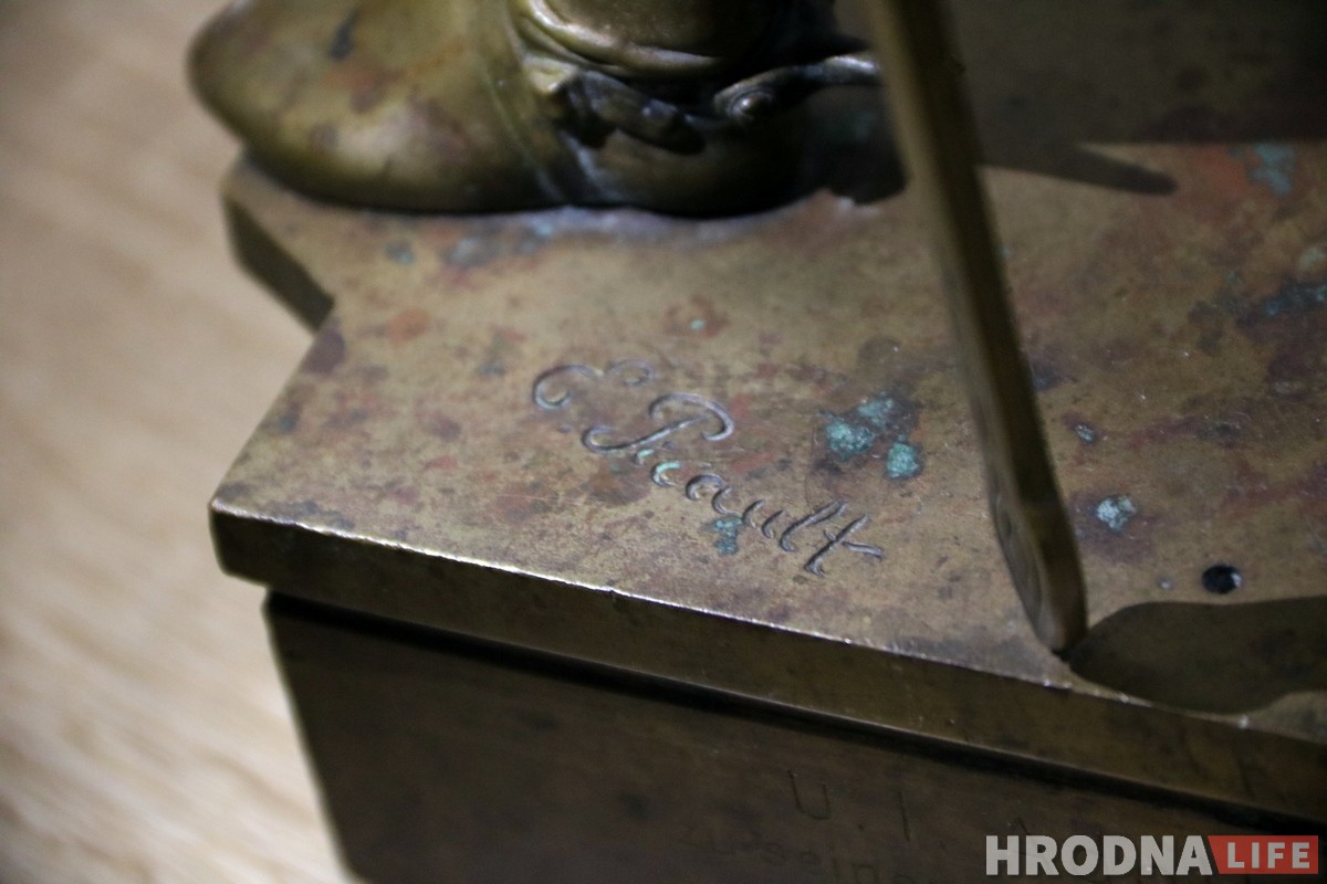 «За хорошую работу». Гродненец показал, что немецкий офицер подарил его прадеду