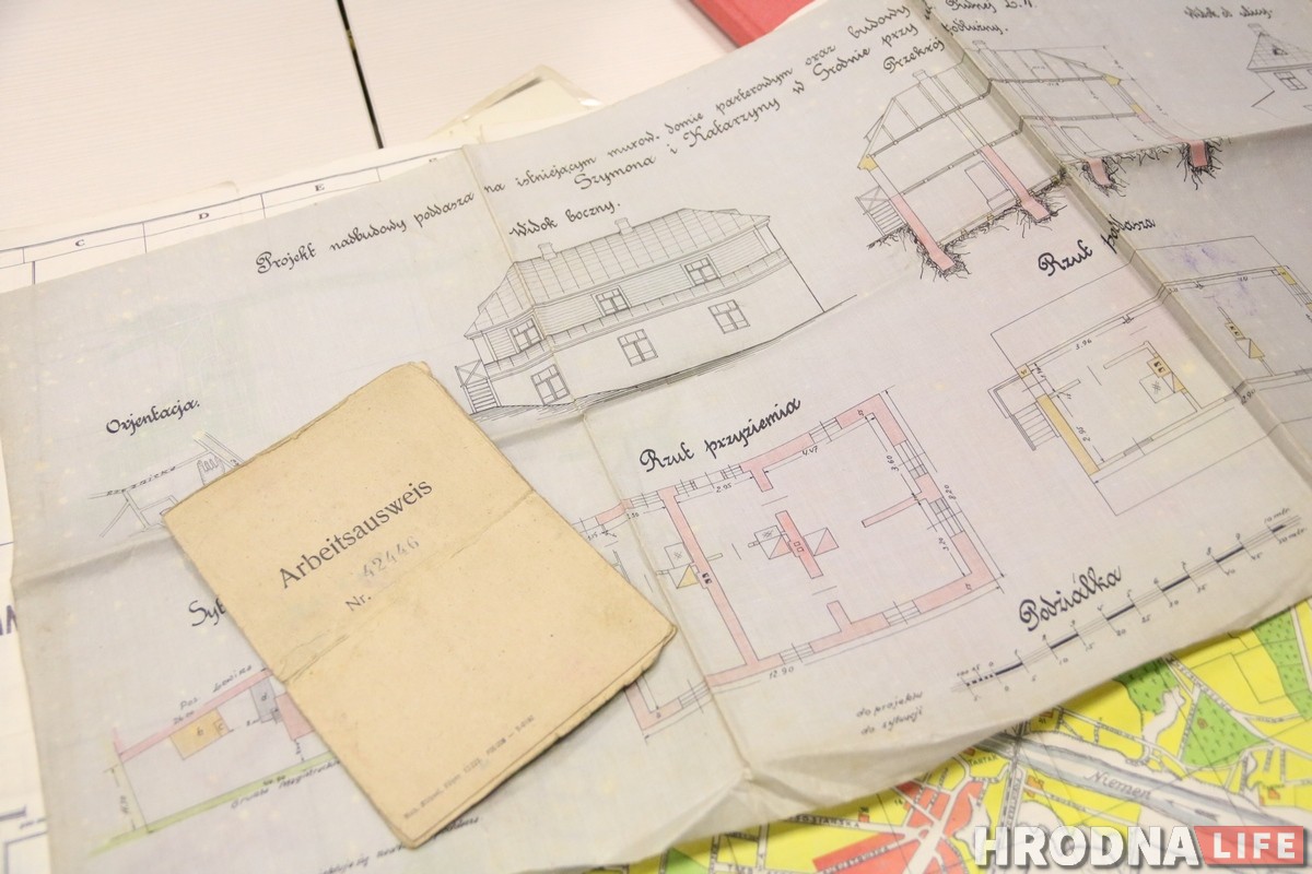 «За хорошую работу». Гродненец показал, что немецкий офицер подарил его прадеду