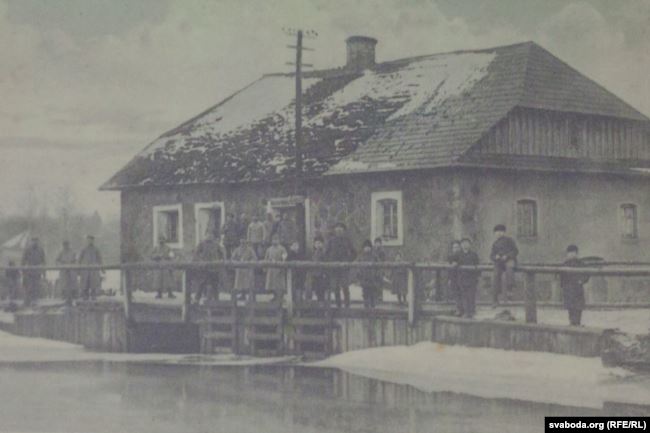 Рабін, цырульня і Статут ВКЛ. Што можна ўбачыць у яўрэйскай экспазіцыі музею ў Іўі. ФОТА