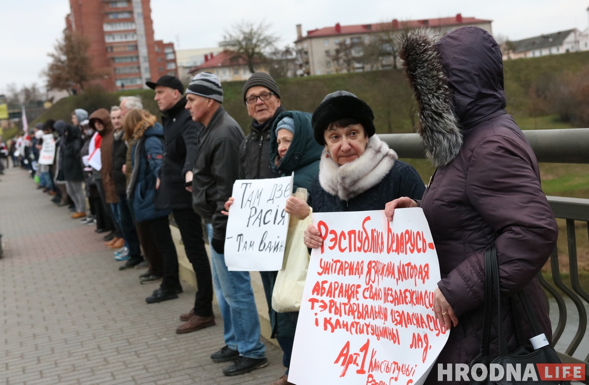 Акцыя супраць інтэграцыі ў Гродне: арганізатар распавёў, навошта паклікаў людзей на Стары мост
