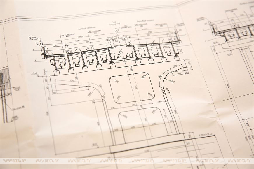 У Гродне пачалі дэмантаж палатна закінутага чыгуначнага моста на Вішняўцы. ФОТА