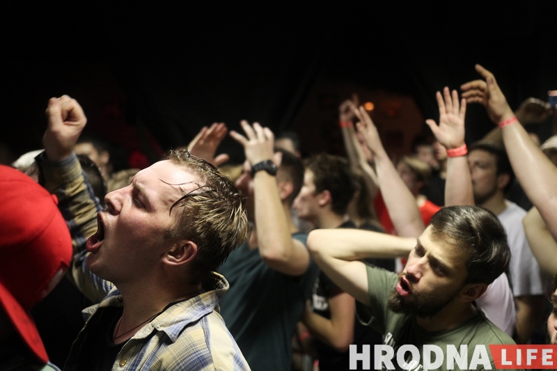 Dzieciuki далі першы сольны канцэрт у Гродне і сабралі 200 наведвальнікаў Dzieciuki далі першы сольны канцэрт у Гродне і сабралі 200 наведвальнікаў