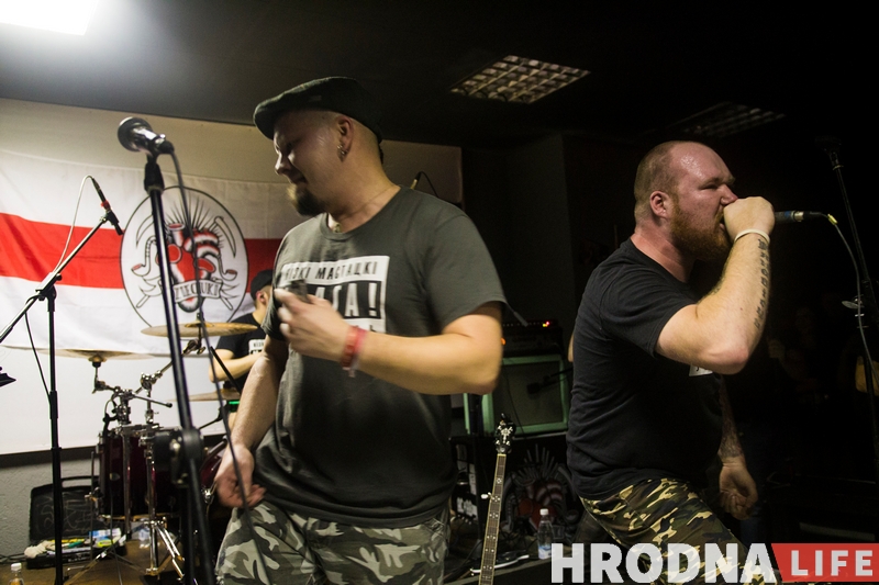 Dzieciuki далі першы сольны канцэрт у Гродне і сабралі 200 наведвальнікаў Dzieciuki далі першы сольны канцэрт у Гродне і сабралі 200 наведвальнікаў