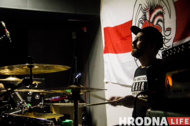 Dzieciuki далі першы сольны канцэрт у Гродне і сабралі 200 наведвальнікаў Dzieciuki далі першы сольны канцэрт у Гродне і сабралі 200 наведвальнікаў