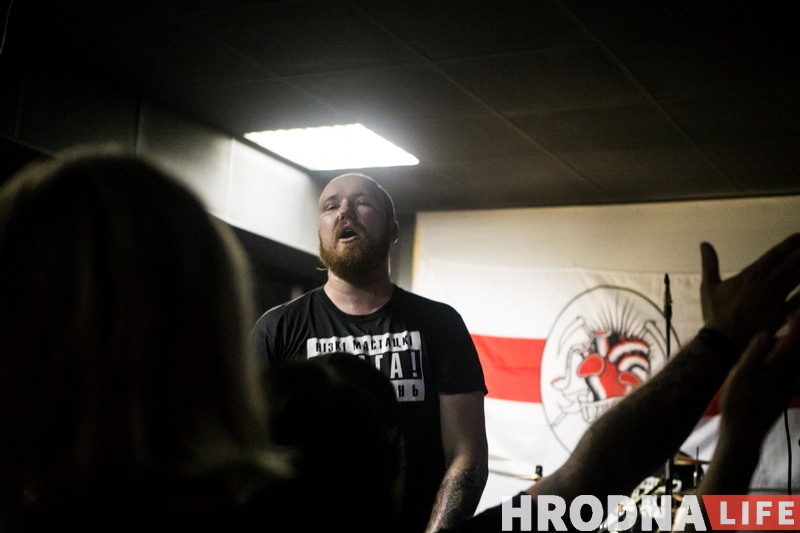 Dzieciuki далі першы сольны канцэрт у Гродне і сабралі 200 наведвальнікаў Dzieciuki далі першы сольны канцэрт у Гродне і сабралі 200 наведвальнікаў