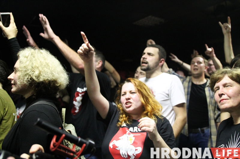 Dzieciuki далі першы сольны канцэрт у Гродне і сабралі 200 наведвальнікаў Dzieciuki далі першы сольны канцэрт у Гродне і сабралі 200 наведвальнікаў