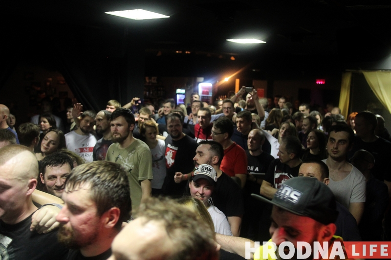 Dzieciuki далі першы сольны канцэрт у Гродне і сабралі 200 наведвальнікаў Dzieciuki далі першы сольны канцэрт у Гродне і сабралі 200 наведвальнікаў