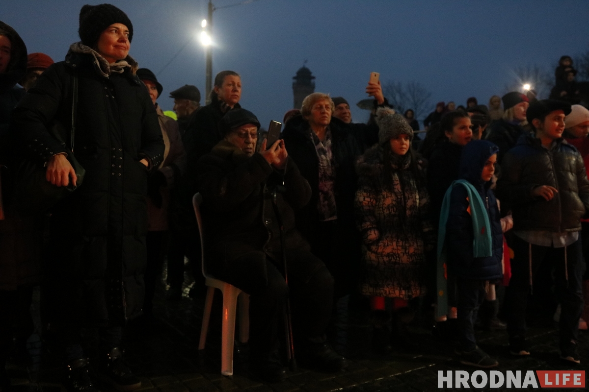 Гродзенскія яўрэі пачалі адзначаць Хануку (ФОТА) Гродзенскія яўрэі пачалі адзначаць Хануку (ФОТА)