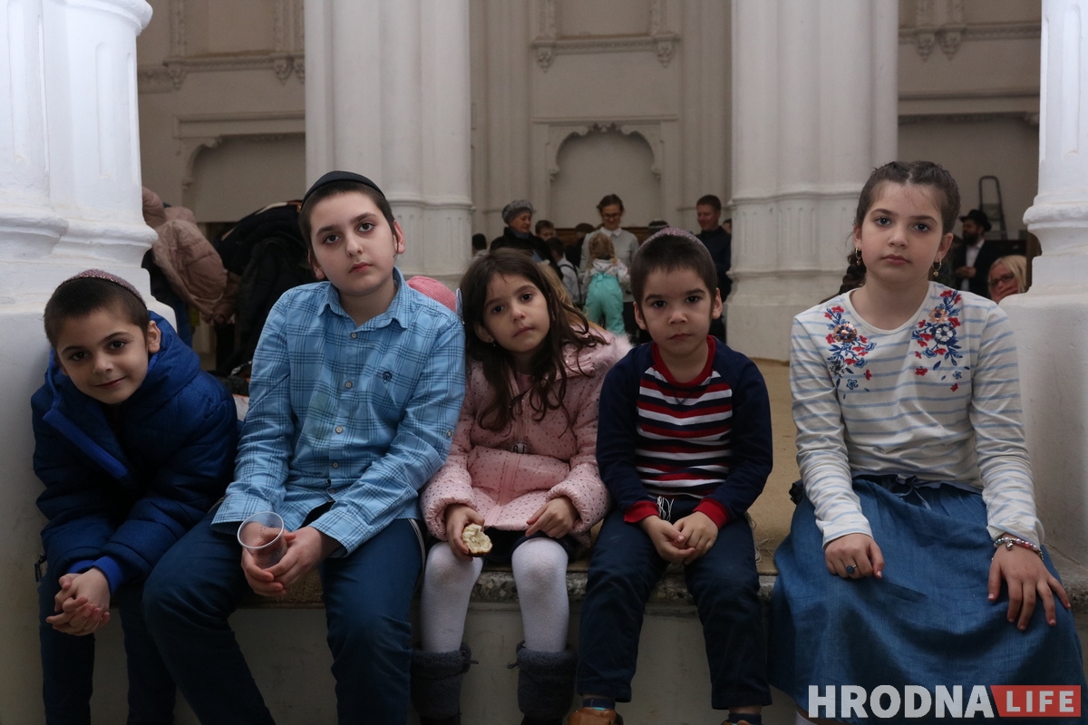 Гродзенскія яўрэі пачалі адзначаць Хануку (ФОТА) Гродзенскія яўрэі пачалі адзначаць Хануку (ФОТА)