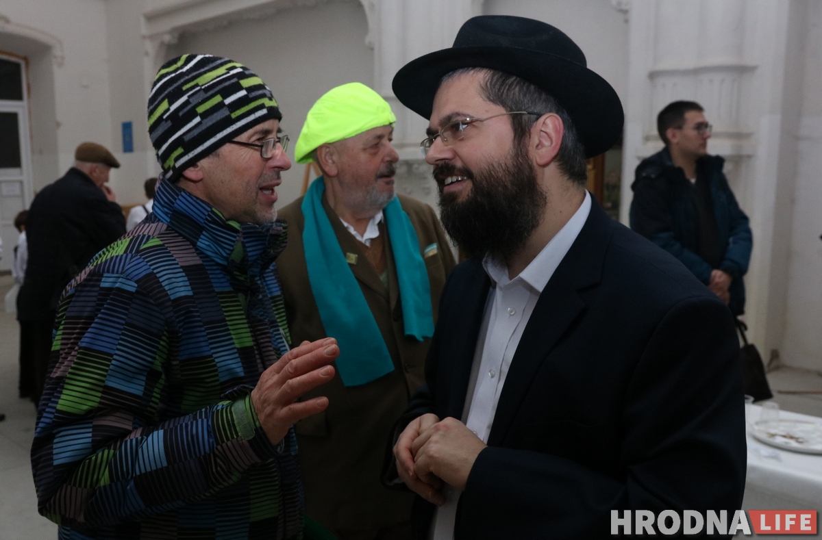 Гродзенскія яўрэі пачалі адзначаць Хануку (ФОТА) Гродзенскія яўрэі пачалі адзначаць Хануку (ФОТА)