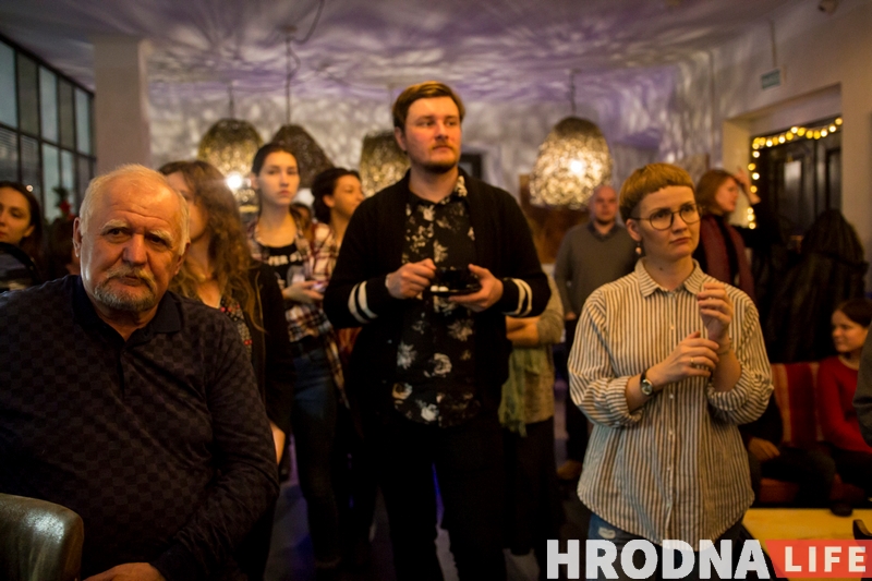 Сланы і Японія. Тату-майстар з Гродна прэзентаваў выставу жывапісу Сланы і Японія. Тату-майстар з Гродна прэзентаваў выставу жывапісу