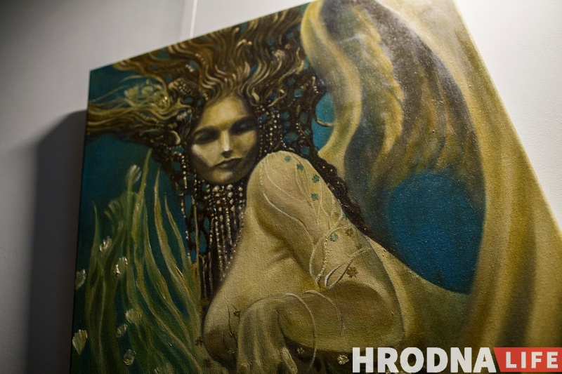 Сланы і Японія. Тату-майстар з Гродна прэзентаваў выставу жывапісу Сланы і Японія. Тату-майстар з Гродна прэзентаваў выставу жывапісу