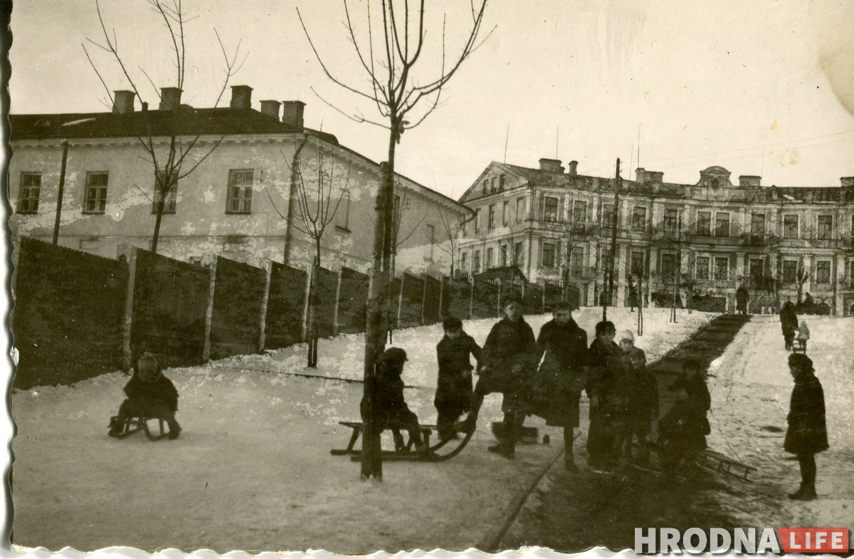 "Каталікі запрашалі праваслаўных, а потым наадварот". Гродзенскія старажылы ўспамінаюць, як адзначалі Каляды і Новы год у 1930-40-я