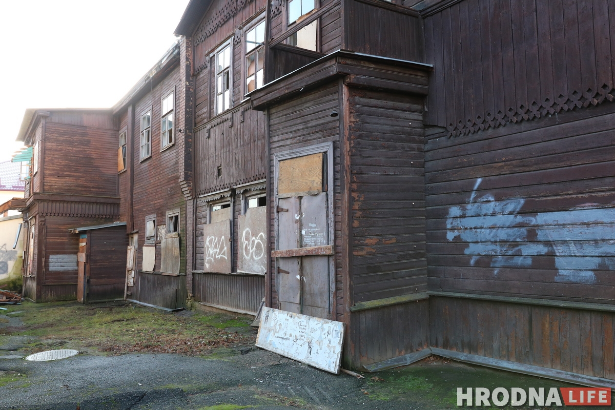 «Утвердили охранную зону и сразу же решили сносить». Новый Свет может лишиться очередного символа