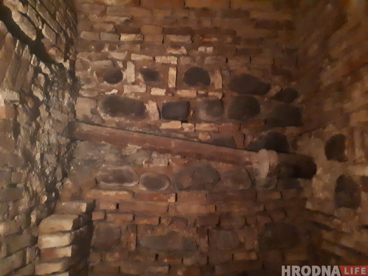 На Савецкай да старадаўняга сутарэння робяць дадатковы ўваход. Там адкрыецца кафэ-пякарня На Савецкай да старадаўняга сутарэння робяць дадатковы ўваход. Там адкрыецца кафэ-пякарня