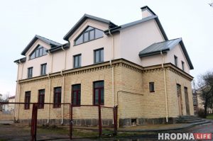 «Арыгінал захаваў - цяпер гэта разыначка». Глядзі прыклад, як можна захаваць старую камяніцу ў Гродне