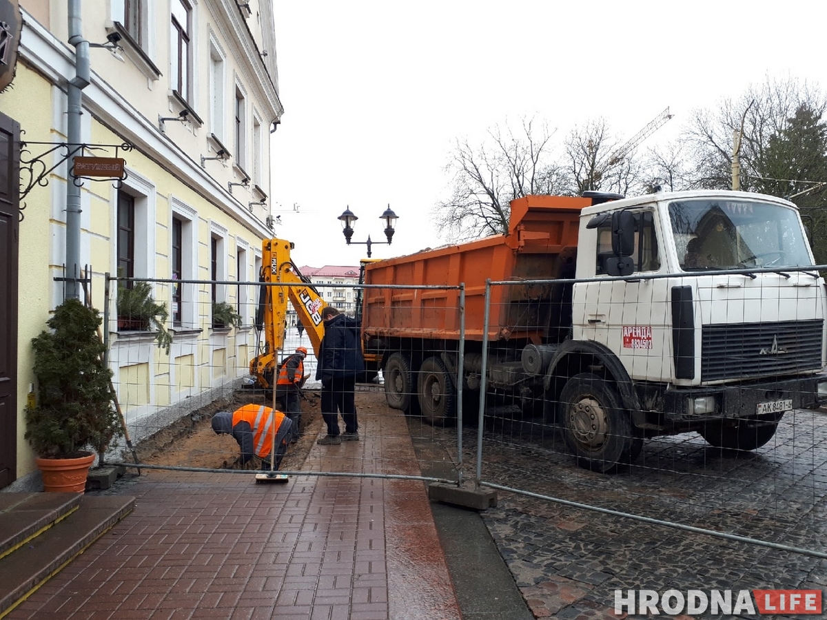 На Савецкай да старадаўняга сутарэння робяць дадатковы ўваход. Там адкрыецца кафэ-пякарня На Савецкай да старадаўняга сутарэння робяць дадатковы ўваход. Там адкрыецца кафэ-пякарня