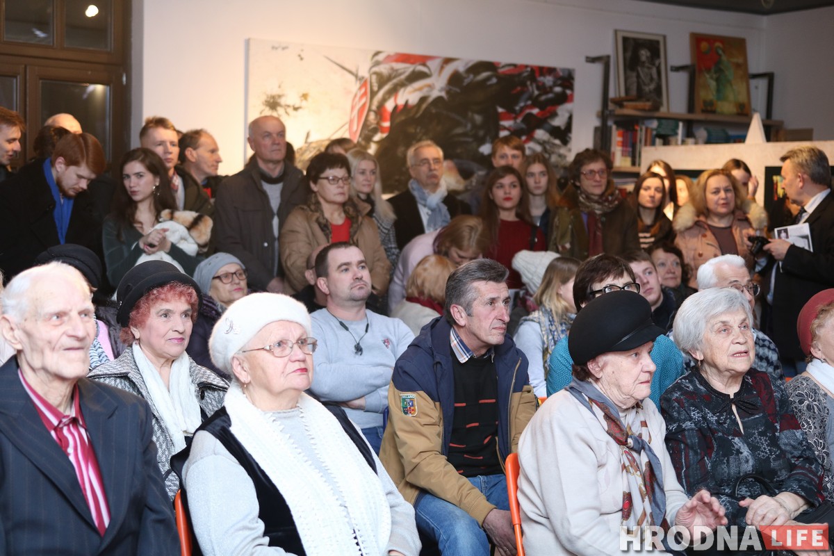 “Хто нас, пенсіянераў, ведаў? А ён зрабіў нас героямі”. У Гродне прадставілі новую кнігу Руслана Кулевіча