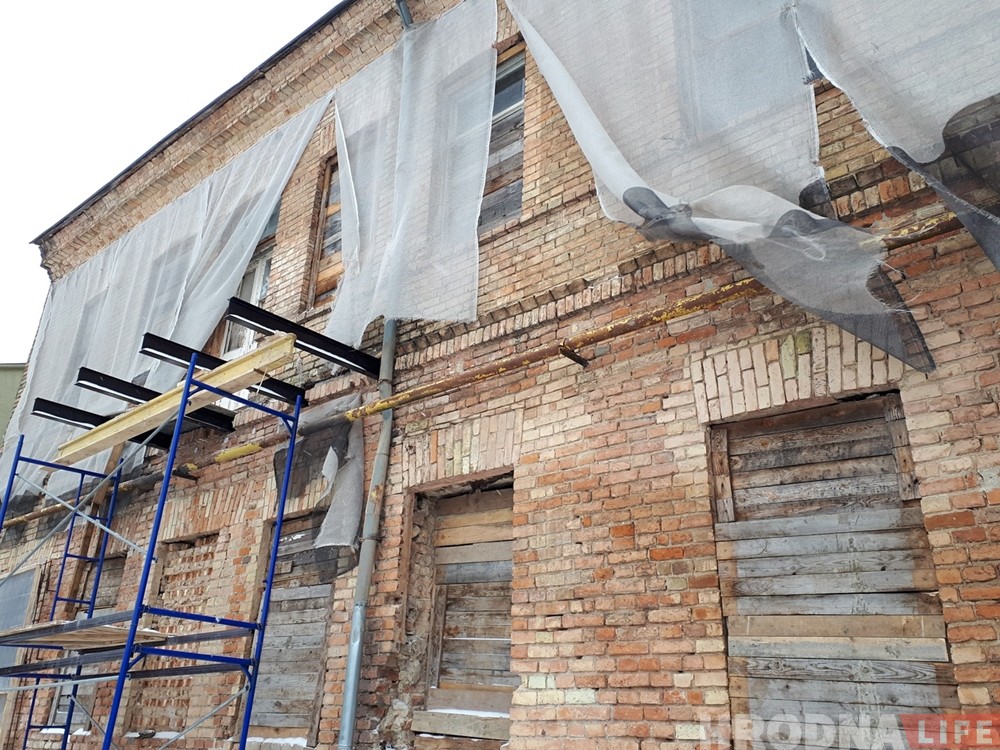 На Гараднічанскай выдатна аднавілі старую камяніцу. Што там будзе? На Гараднічанскай выдатна аднавілі старую камяніцу. Што там будзе?