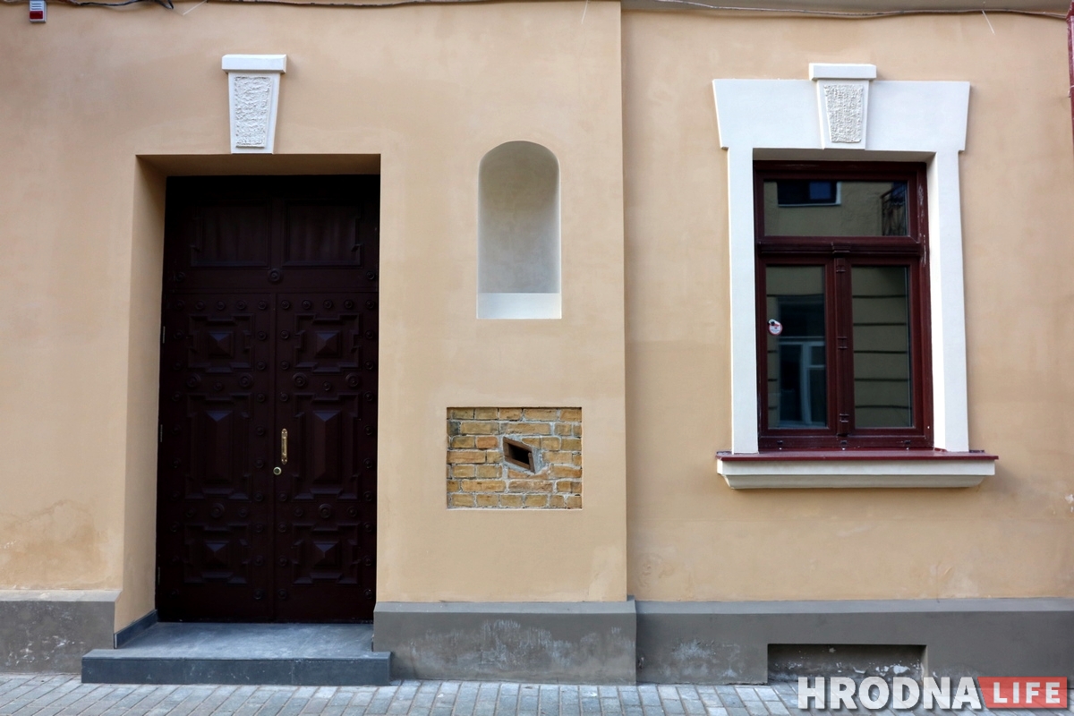 На Гараднічанскай выдатна аднавілі старую камяніцу. Што там будзе? На Гараднічанскай выдатна аднавілі старую камяніцу. Што там будзе?