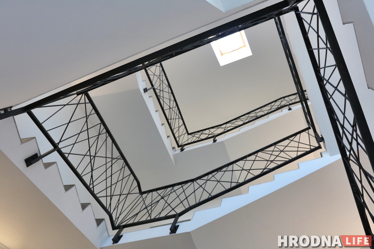 На Гараднічанскай выдатна аднавілі старую камяніцу. Што там будзе? На Гараднічанскай выдатна аднавілі старую камяніцу. Што там будзе?