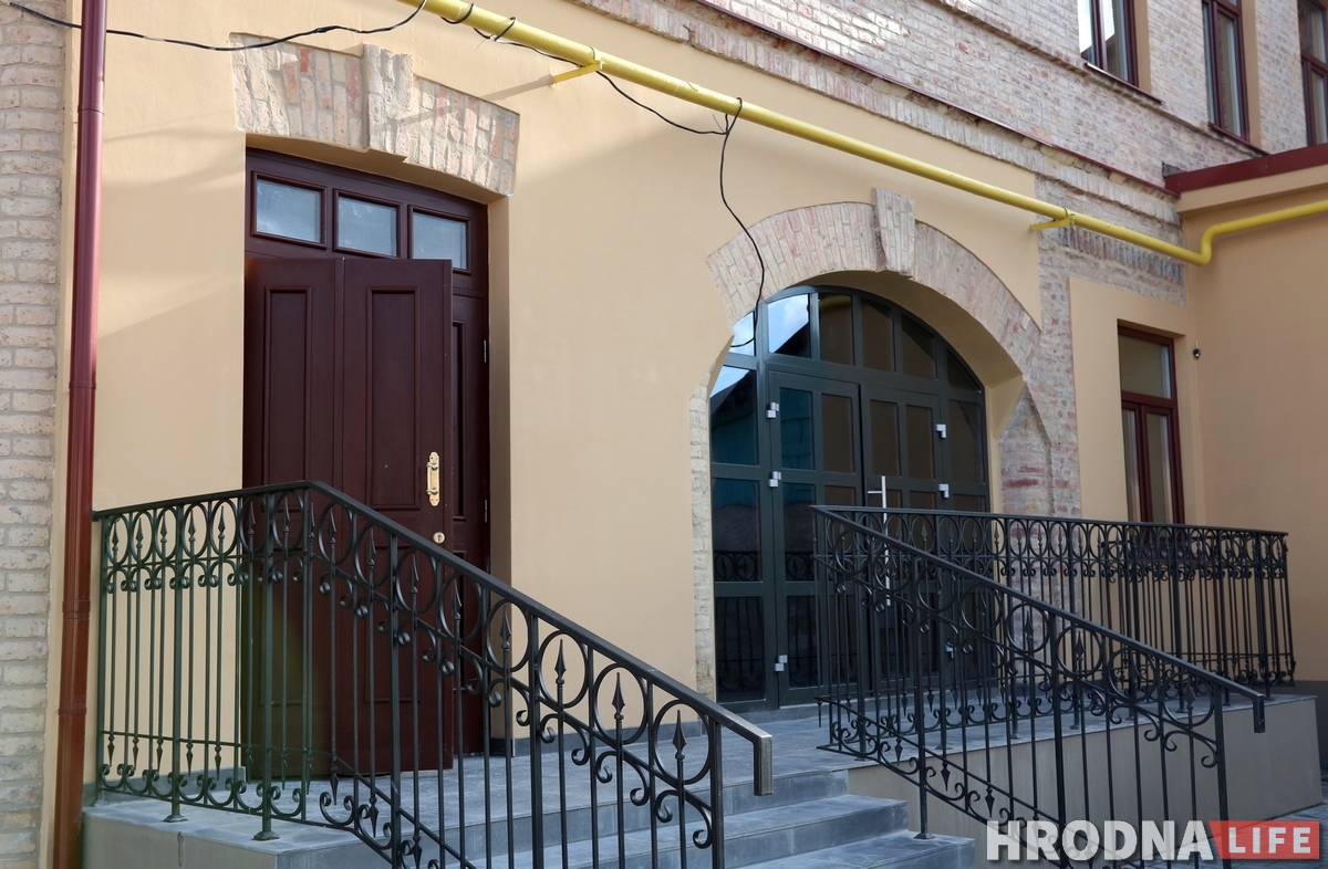 На Гараднічанскай выдатна аднавілі старую камяніцу. Што там будзе? На Гараднічанскай выдатна аднавілі старую камяніцу. Што там будзе?