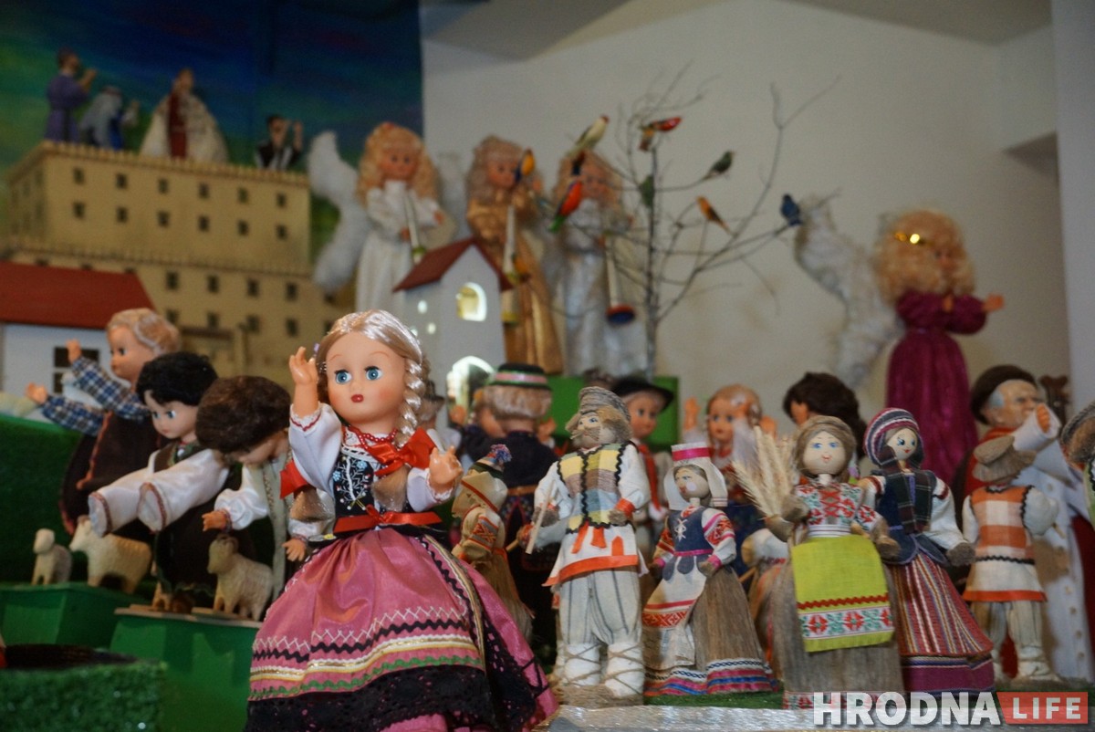 Зачем в храме 150 кукол. Как в Гродно создали самый большой подвижный вертеп
