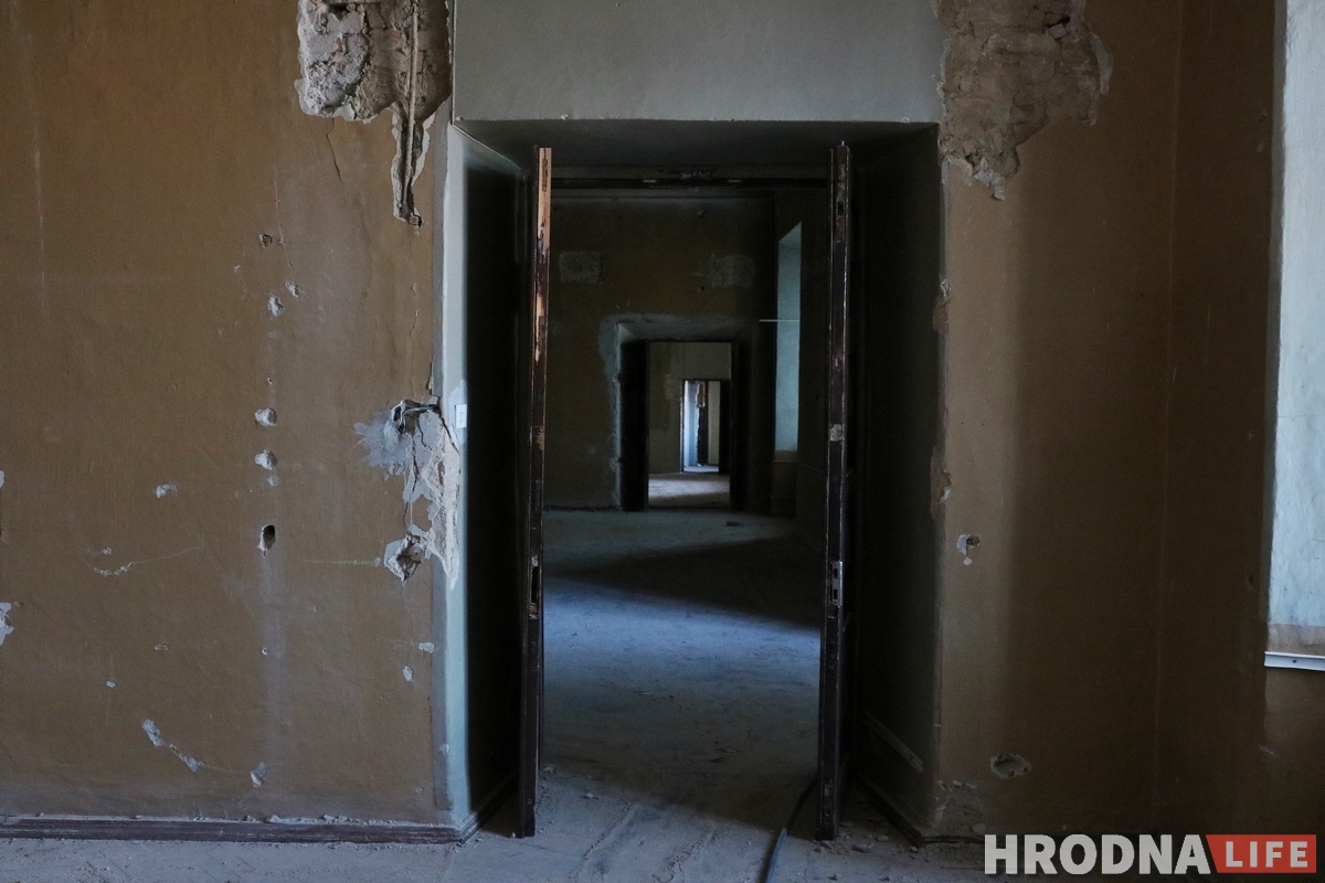 Прыбіральні ў каралеўскіх пакоях не будзе: польскіх спецыялістаў азнаёмілі з ходам рэканструкцыі Старога замка Прыбіральні ў каралеўскіх пакоях не будзе: польскіх спецыялістаў азнаёмілі з ходам рэканструкцыі Старога замка