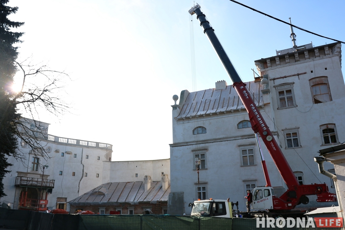 Прыбіральні ў каралеўскіх пакоях не будзе: польскіх спецыялістаў азнаёмілі з ходам рэканструкцыі Старога замка Прыбіральні ў каралеўскіх пакоях не будзе: польскіх спецыялістаў азнаёмілі з ходам рэканструкцыі Старога замка
