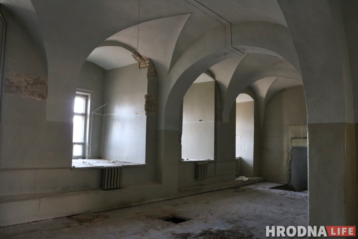 Прыбіральні ў каралеўскіх пакоях не будзе: польскіх спецыялістаў азнаёмілі з ходам рэканструкцыі Старога замка Прыбіральні ў каралеўскіх пакоях не будзе: польскіх спецыялістаў азнаёмілі з ходам рэканструкцыі Старога замка