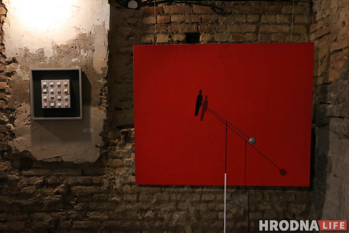 У падвале на Маставой адкрыўся бар "Трэцяе месца" з галерэяй новага фармату У падвале на Маставой адкрыўся бар "Трэцяе месца" з галерэяй новага фармату