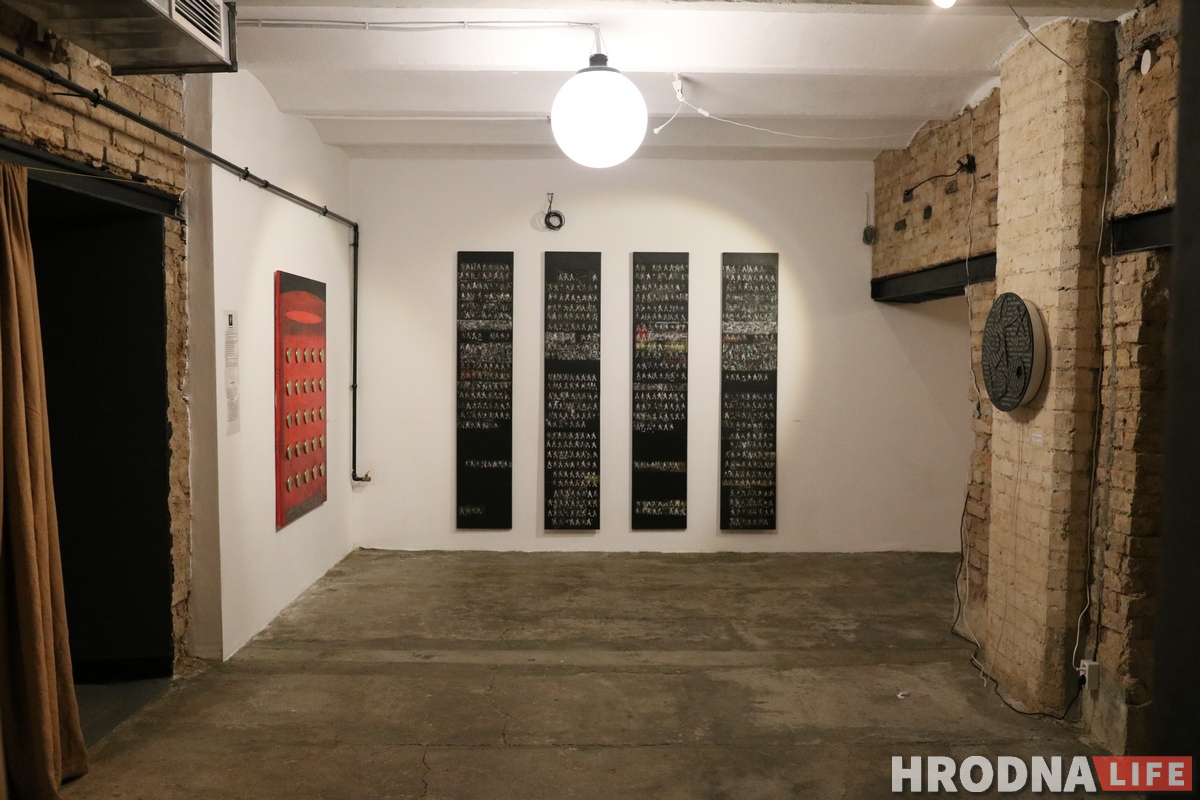 У падвале на Маставой адкрыўся бар "Трэцяе месца" з галерэяй новага фармату У падвале на Маставой адкрыўся бар "Трэцяе месца" з галерэяй новага фармату