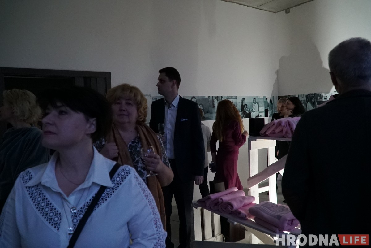 Перформанс, музыка і дэфіле. Дзіцячы хоспіс робіць дабрачыннасць модным трэндам Гродна Перформанс, музыка і дэфіле. Дзіцячы хоспіс робіць дабрачыннасць модным трэндам Гродна