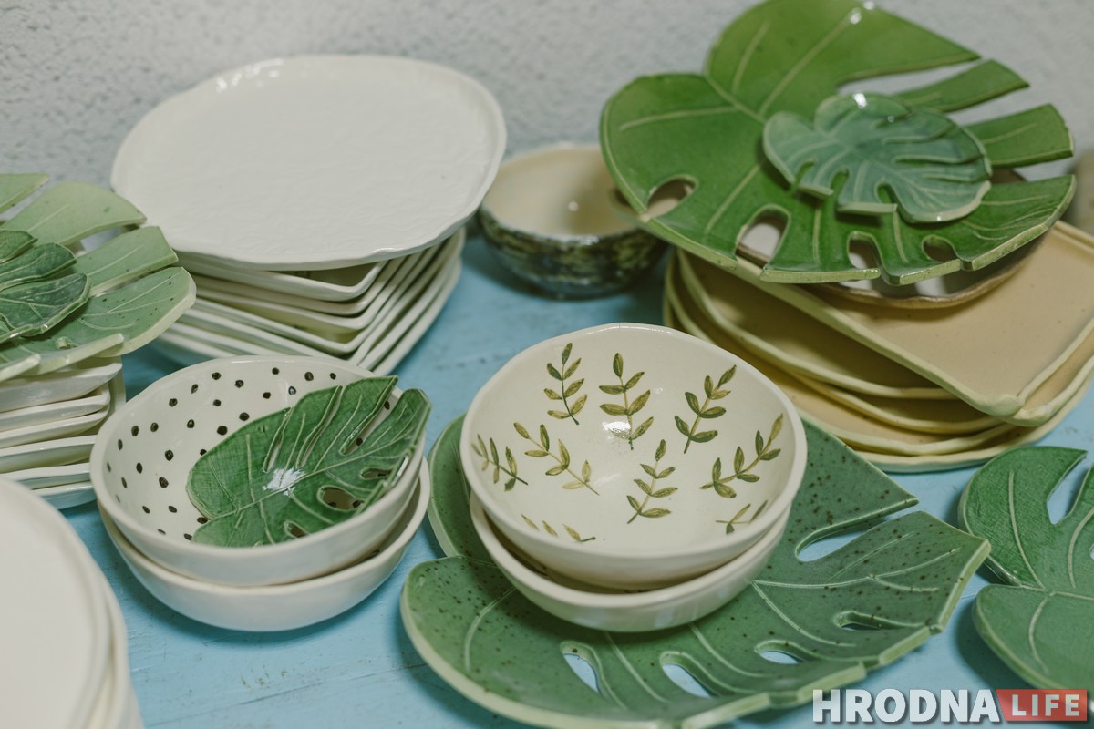 «Променяла белый халат на грязь». Гродненка ушла из медицины, чтобы лепить глиняную посуду