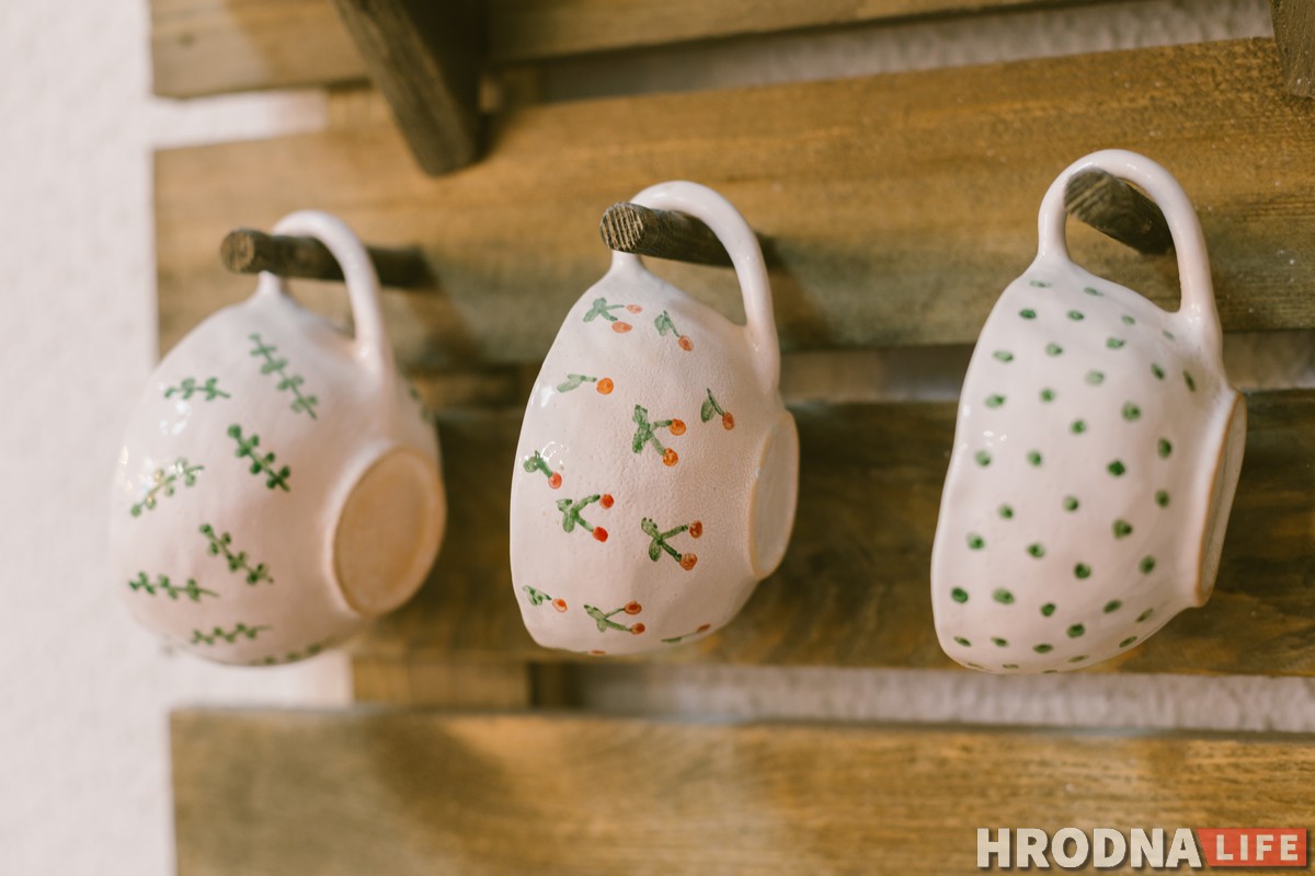 «Променяла белый халат на грязь». Гродненка ушла из медицины, чтобы лепить глиняную посуду