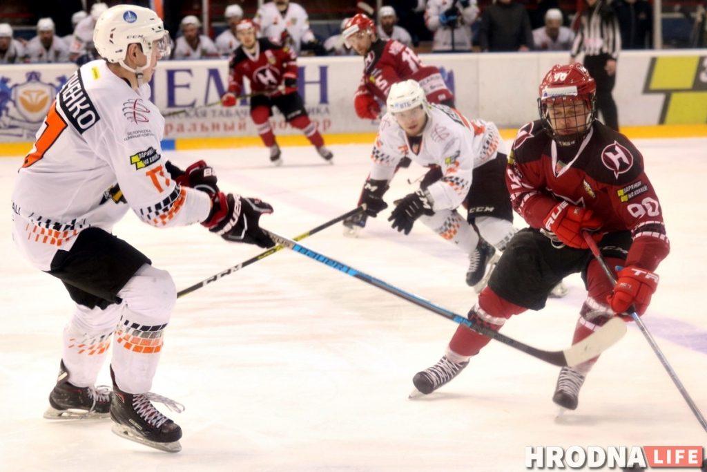 Чарговая няўпэўненая гульня "Нёмана" дала магчымасць "Шахцёру" наблізіцца да фіналу