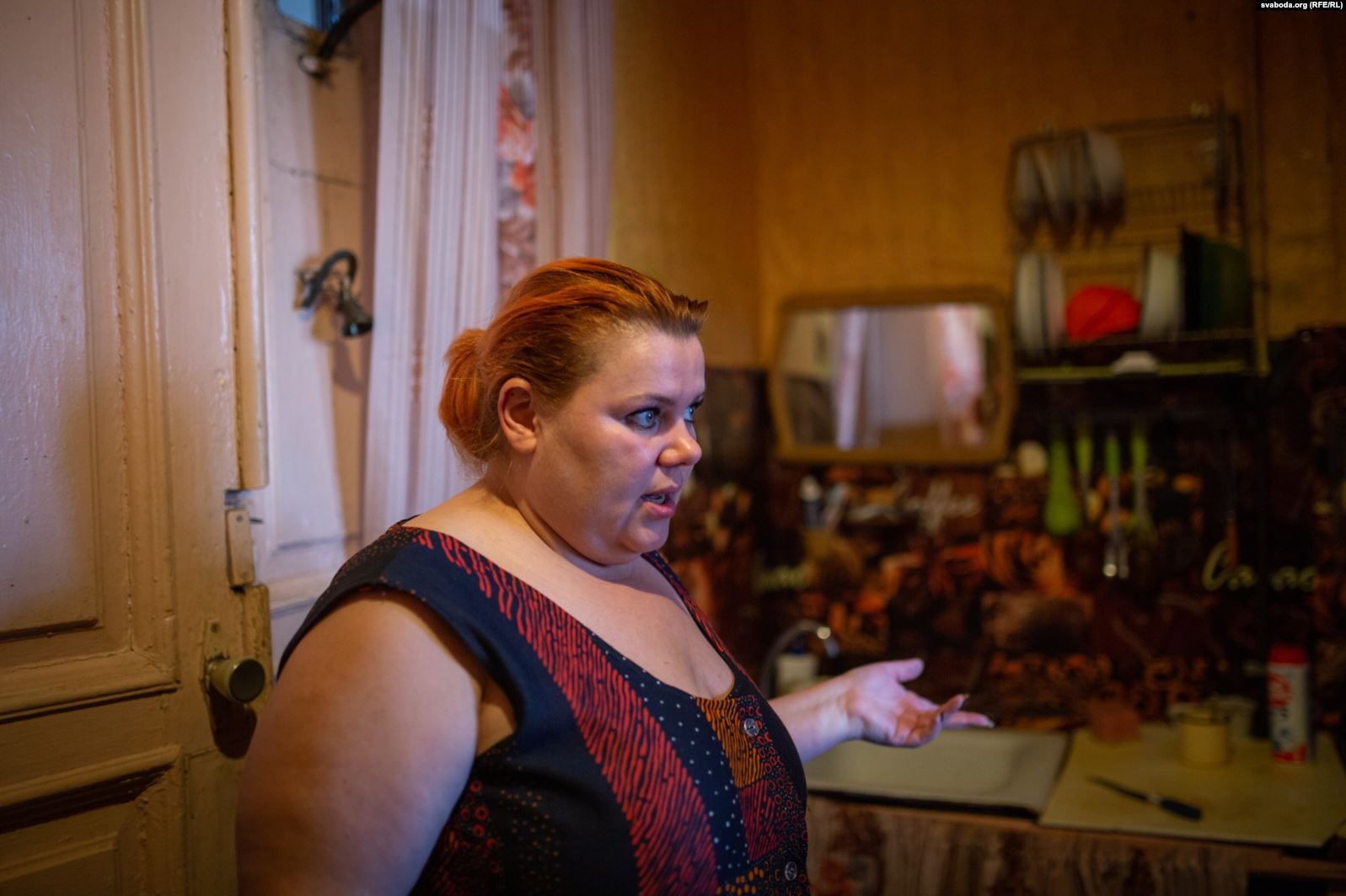 Кухня, вітальня і «ванна» ў адным пакоі. Як у цэнтры Гродна жывуць у кватэрах без прыбіральні