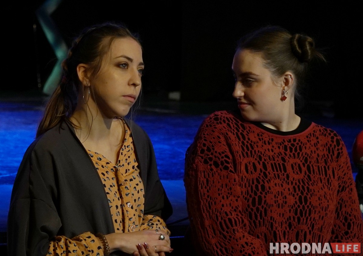 У Афрыку з лялечным сланом і Аглаяй Жугждай: тэатр лялек анансаваў прэм’еру