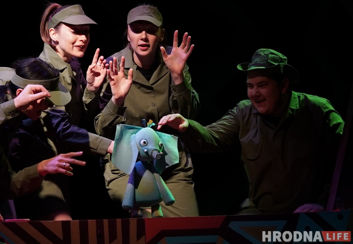 У Афрыку з лялечным сланом і Аглаяй Жугждай: тэатр лялек анансаваў прэм’еру