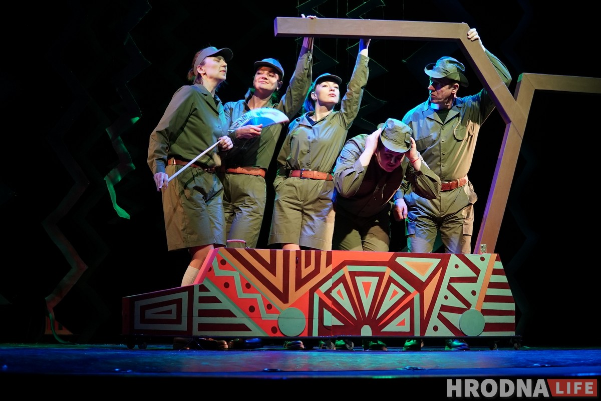 У Афрыку з лялечным сланом і Аглаяй Жугждай: тэатр лялек анансаваў прэм’еру