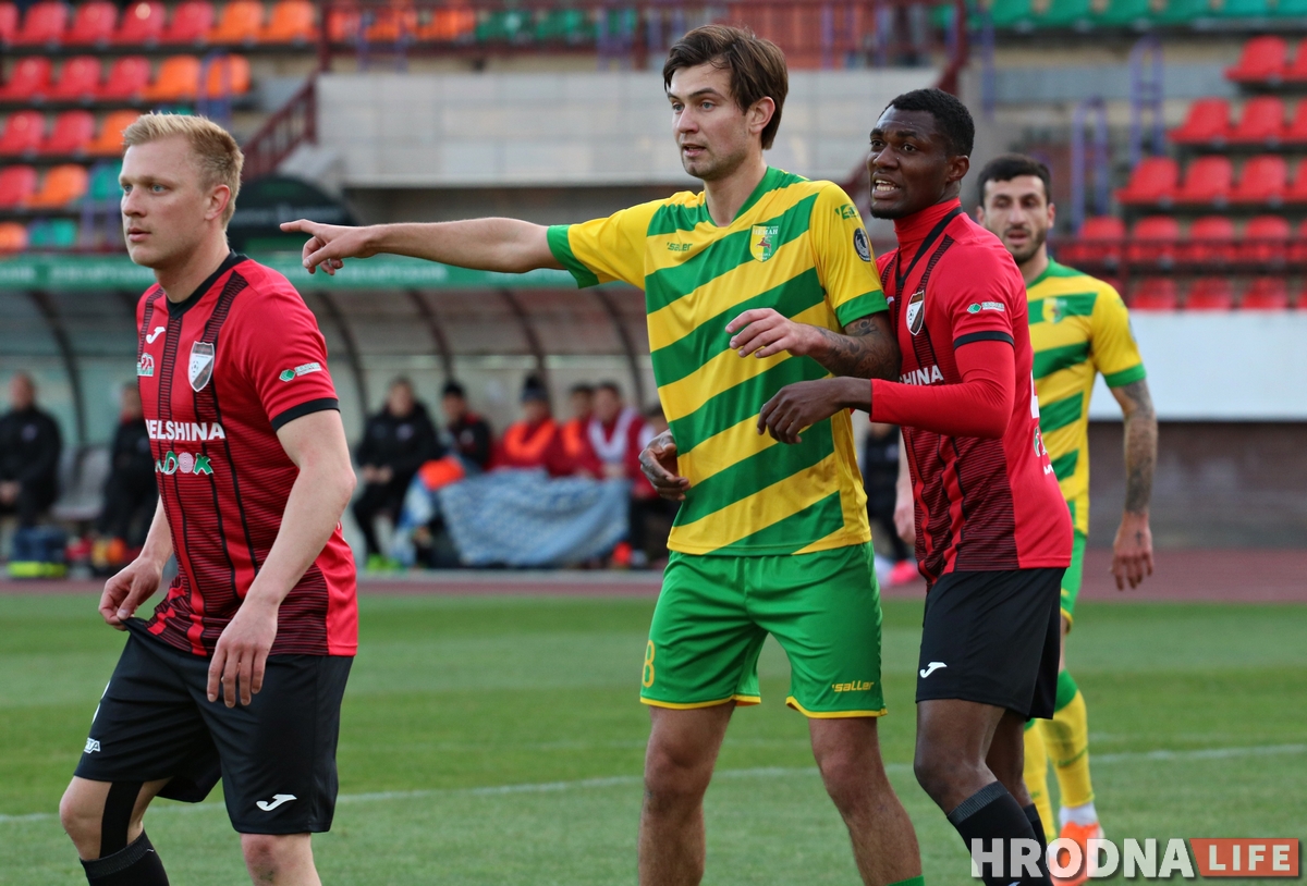 Нічыя з "Белшынай" і амаль пустыя трыбуны (ФОТА) Нічыя з "Белшынай" і амаль пустыя трыбуны (ФОТА)