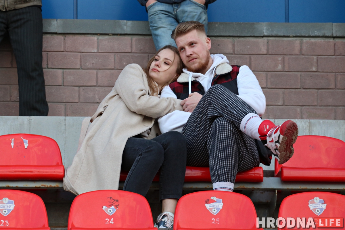 Нічыя з "Белшынай" і амаль пустыя трыбуны (ФОТА) Нічыя з "Белшынай" і амаль пустыя трыбуны (ФОТА)