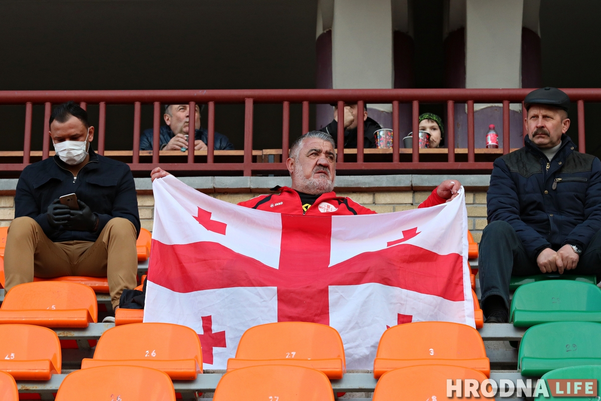 Нічыя з "Белшынай" і амаль пустыя трыбуны (ФОТА) Нічыя з "Белшынай" і амаль пустыя трыбуны (ФОТА)