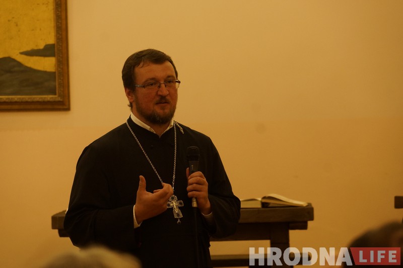 Отпевание только на кладбище: как в православном соборе защищаются от коронавируса