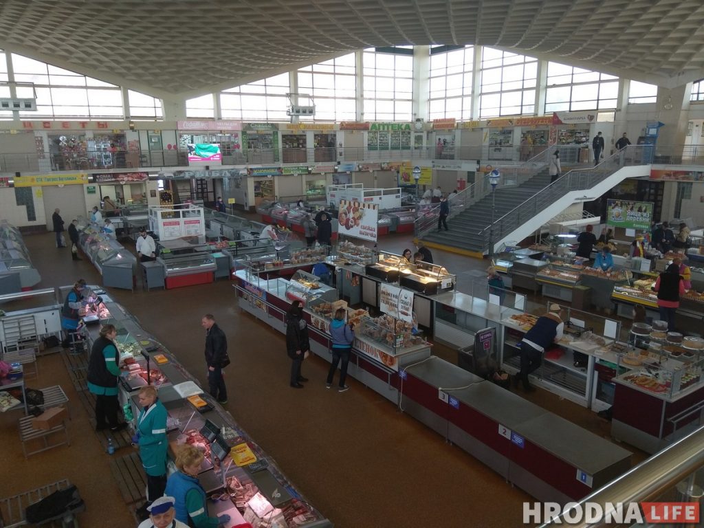 Более полутонны просроченных продуктов нашли на Скидельском рынке