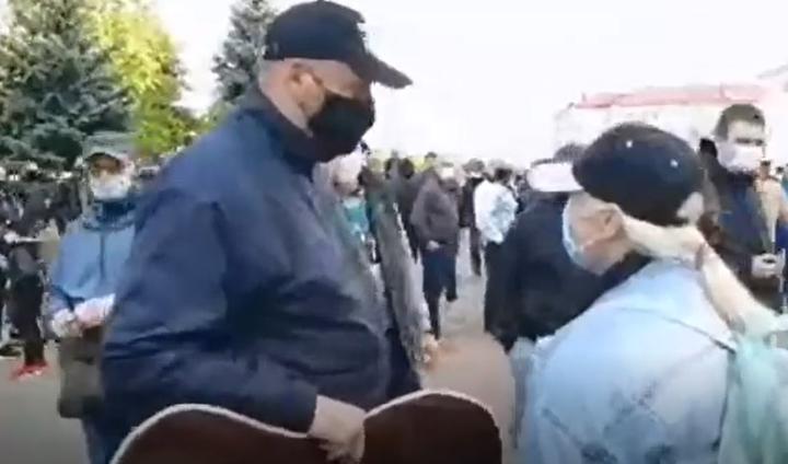 Задержание Тихановского и «нападение на милиционера» в Гродно: разбираем видео с места событий